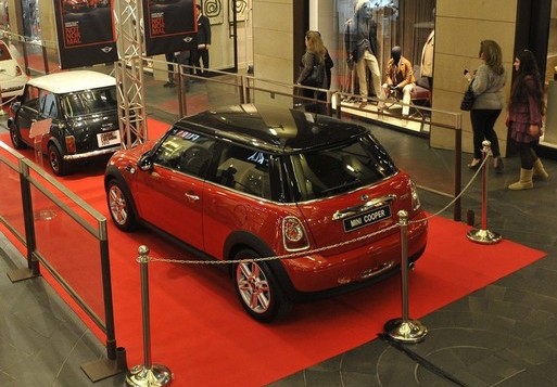 Classic Car Show witnesses a MINI moment as 1975 meets 2013 